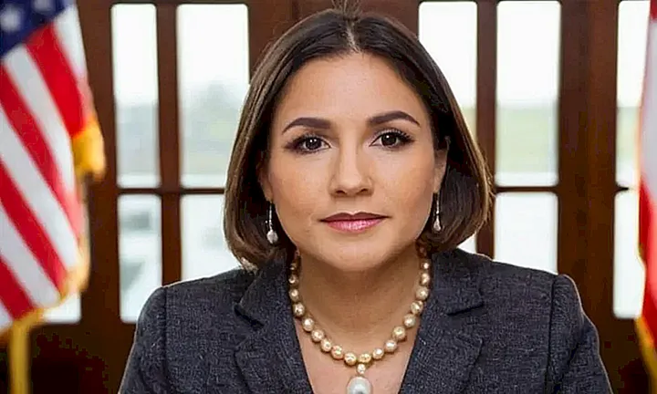 Me deseo concentrar en asuntos diferentes a la nacionalidad o estatus migratorio de una persona